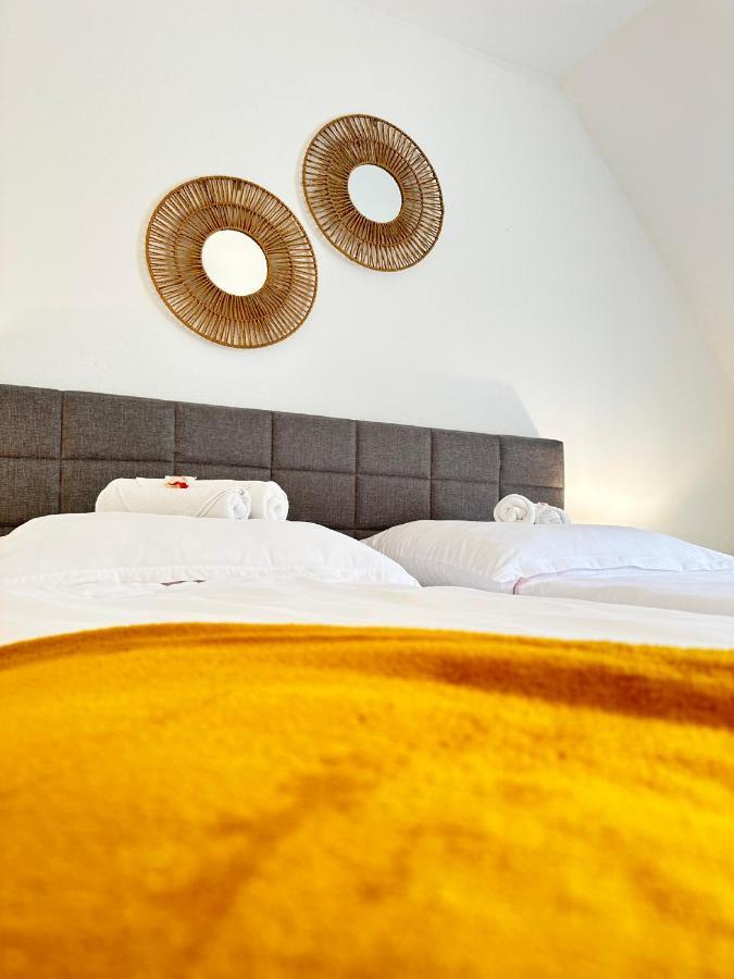 Amao-curry I 100qm I Exklusives Loft Ueber 3 Etagen I King-size Betten U Netflix *